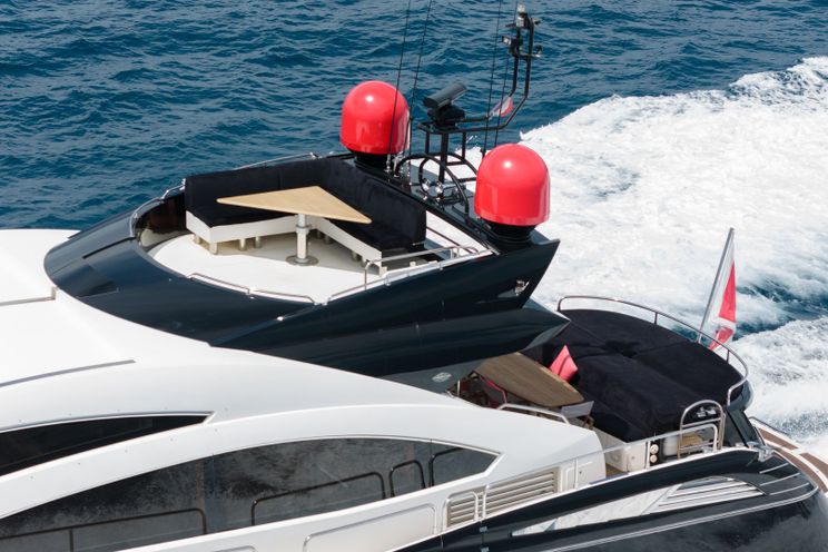 Charter Yacht PALUMBA - Sunseeker Predator 84 - 4 Cabins - Cannes - St Tropez - Nice- Antibes - French Riviera - Monaco