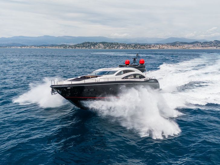 PALUMBA Sunseeker Predator 84 - cruising PALUMBA Sunseeker Predator 84 - cruising