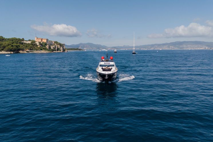 Charter Yacht PALUMBA - Sunseeker Predator 84 - 4 Cabins - Cannes - St Tropez - Nice- Antibes - French Riviera - Monaco