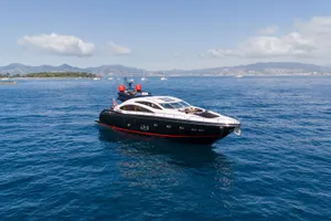 PALUMBA - Sunseeker Predator 84 - 4 Cabins - Cannes - St Tropez - Nice- Antibes - French Riviera - Monaco PALUMBA - Sunseeker Predator 84 - 4 Cabins - Cannes - St Tropez - Nice- Antibes - French Riviera - Monaco