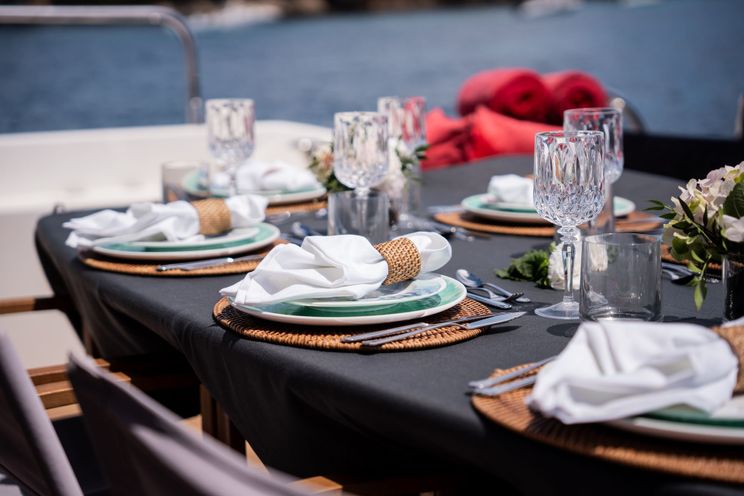 Charter Yacht PALUMBA - Sunseeker Predator 84 - 4 Cabins - Cannes - St Tropez - Nice- Antibes - French Riviera - Monaco