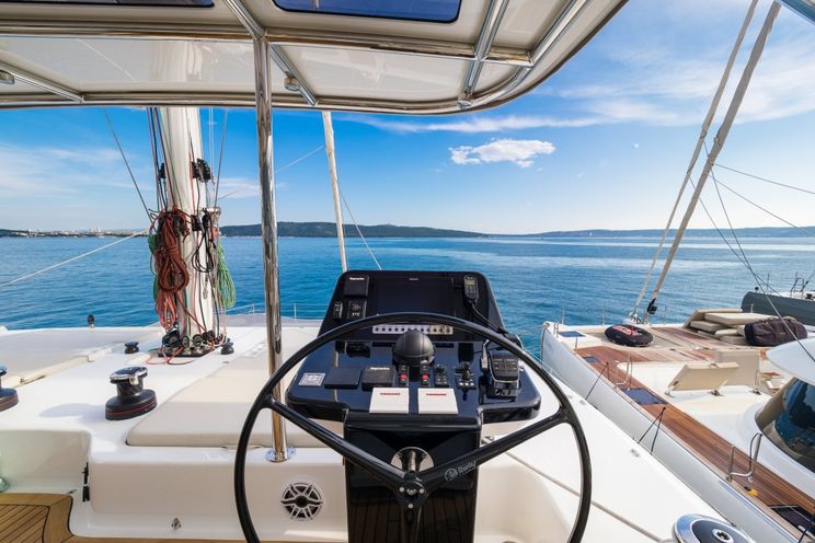 Charter Yacht ZARA - Sunreef 50 - 4 Cabins - Split - Hvar - Dubrovnik