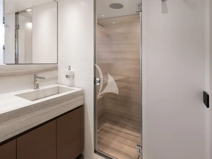 ZATARA II Sanlorenzo SL90A - VIP cabin 2 bathroom ZATARA II Sanlorenzo SL90A - VIP cabin 2 bathroom