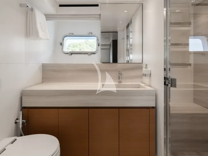 ZATARA II Sanlorenzo SL90A - VIP cabin 3 bathroom ZATARA II Sanlorenzo SL90A - VIP cabin 3 bathroom