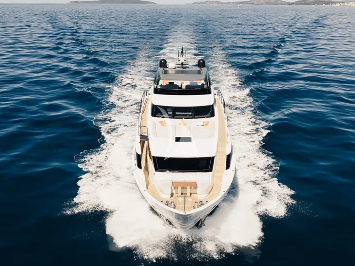 ZATARA II Sanlorenzo SL90A - cruising bow view ZATARA II Sanlorenzo SL90A - cruising bow view