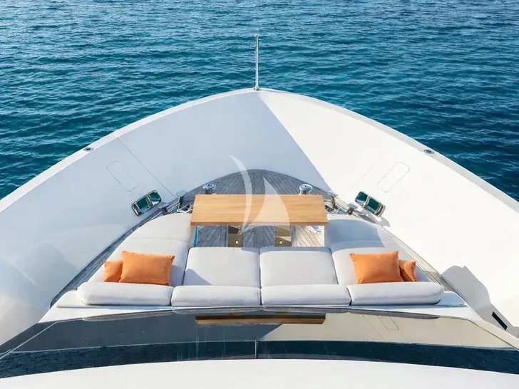 ZATARA II Sanlorenzo SL90A - foredeck ZATARA II Sanlorenzo SL90A - foredeck