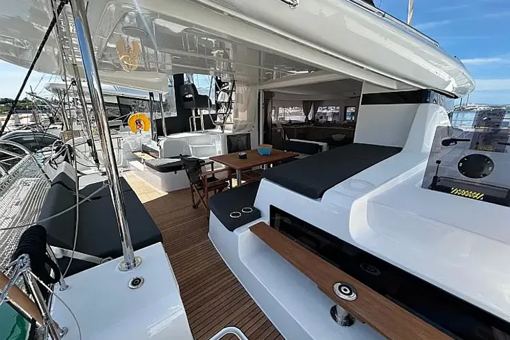 Charter Yacht ZEN 2 Green Wave - Lagoon 43 - 4 Cabins - Athens - Mykonos - Paros - Greece