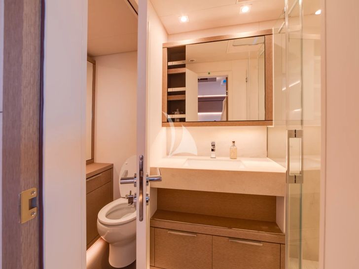 ZENIT Lagoon Seventy 8 - VIP cabin 1 bathroom ZENIT Lagoon Seventy 8 - VIP cabin 1 bathroom