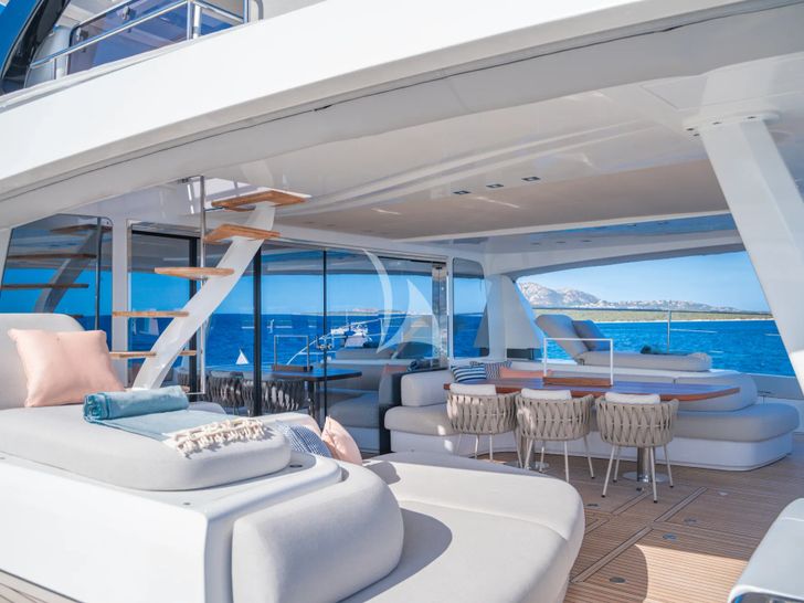 ZENIT Lagoon Seventy 8 - aft deck ZENIT Lagoon Seventy 8 - aft deck