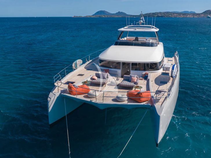 ZENIT Lagoon Seventy 8 - bow view ZENIT Lagoon Seventy 8 - bow view