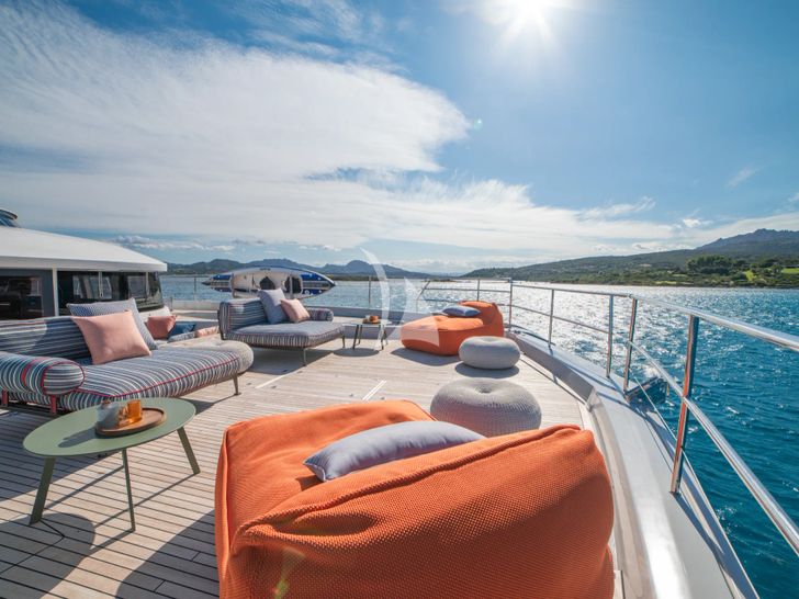 ZENIT Lagoon Seventy 8 - foredeck ZENIT Lagoon Seventy 8 - foredeck