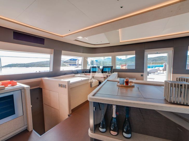 ZENIT Lagoon Seventy 8 - navigation panel ZENIT Lagoon Seventy 8 - navigation panel