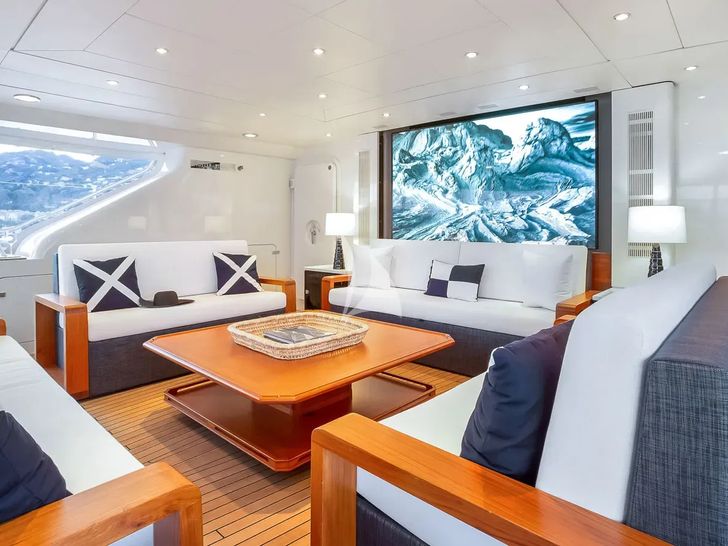 ZENJI Perini Navi 56m - aft deck lounge with TV ZENJI Perini Navi 56m - aft deck lounge with TV