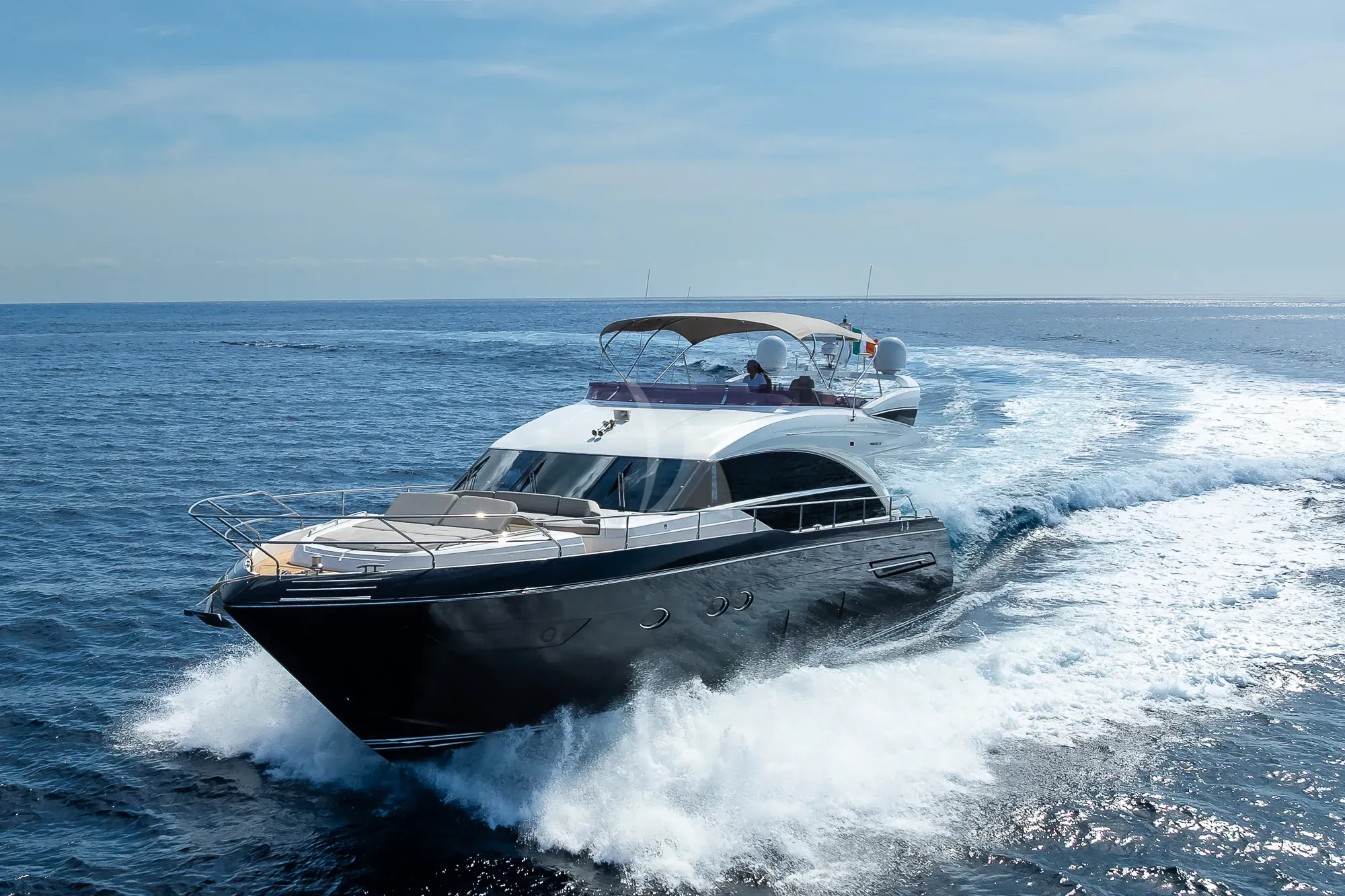 ZEN OF LONDON Princess 68 - cruising