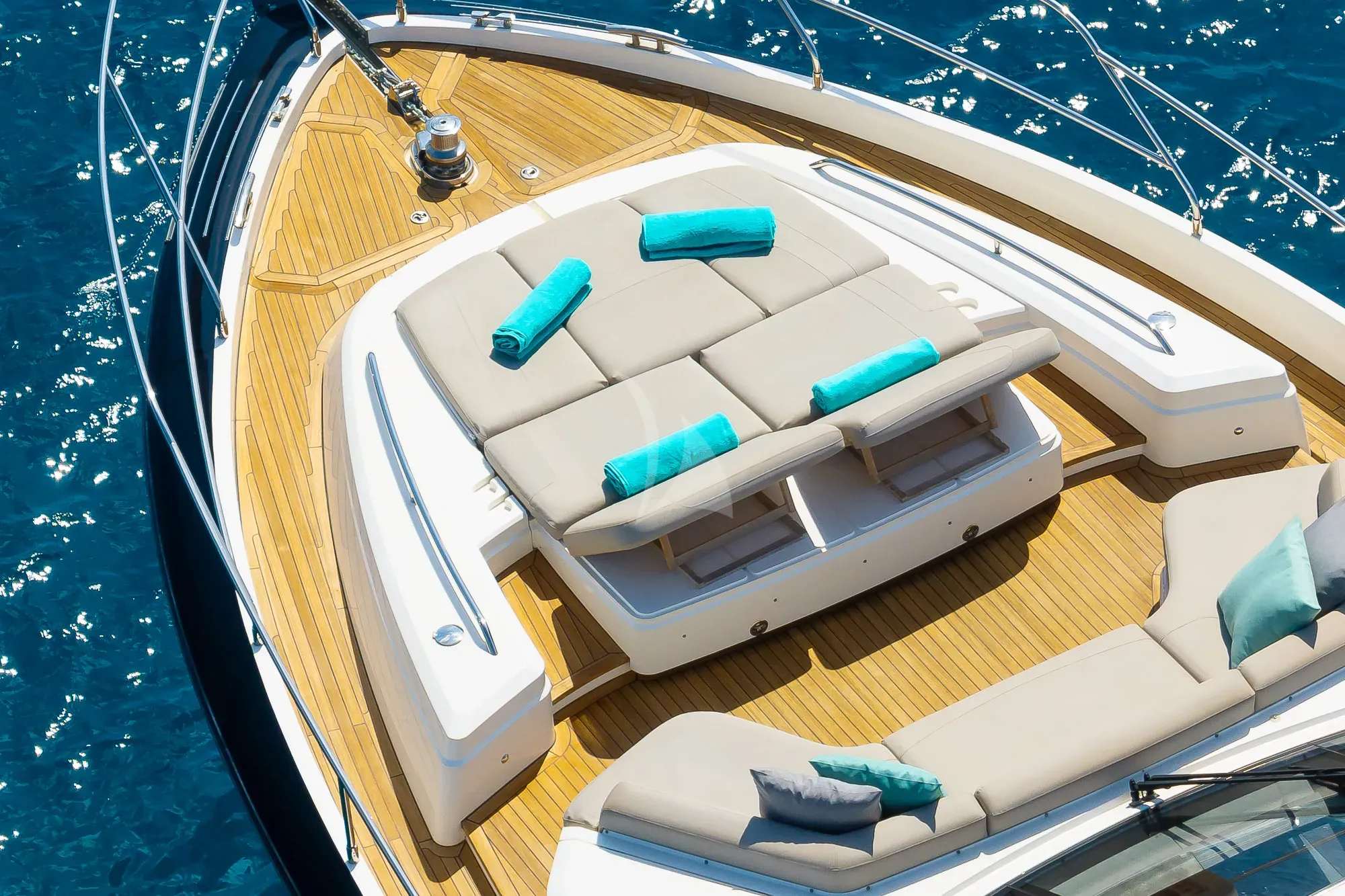 ZEN OF LONDON Princess 68 - foredeck lounge and sunbathing area