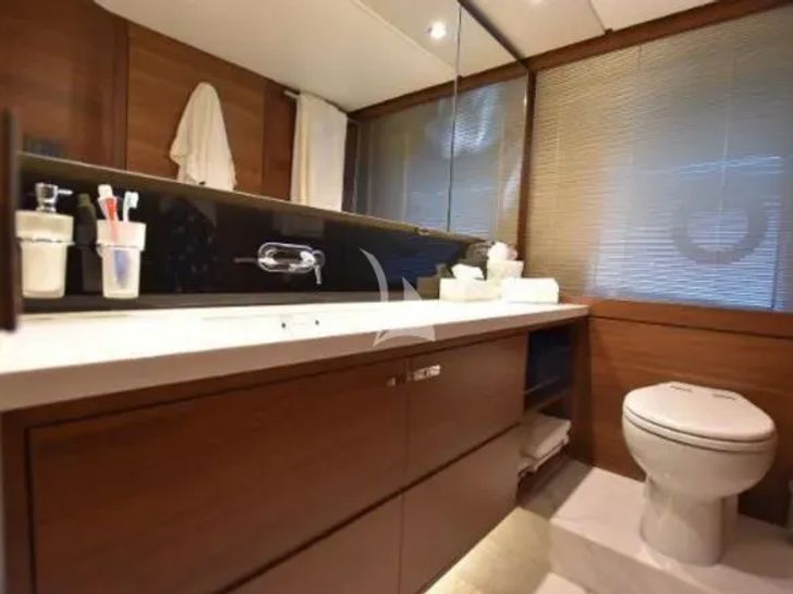 ZEN OF LONDON Princess 68 - master cabin bathroom ZEN OF LONDON Princess 68 - master cabin bathroom