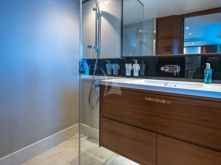 ZEN OF LONDON Princess 68 - master cabin bathroom ZEN OF LONDON Princess 68 - master cabin bathroom