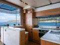 ZEN VIBES Princess 68 - galley ZEN VIBES Princess 68 - galley