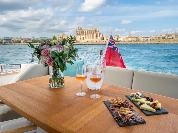 ZEN VIBES Princess 68 - wine and cold cuts on the aft deck ZEN VIBES Princess 68 - wine and cold cuts on the aft deck