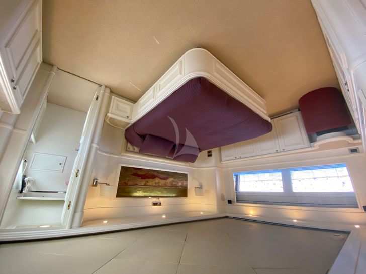 ZIACANIA Custom Line 101 Master Cabin ZIACANIA Custom Line 101 Master Cabin
