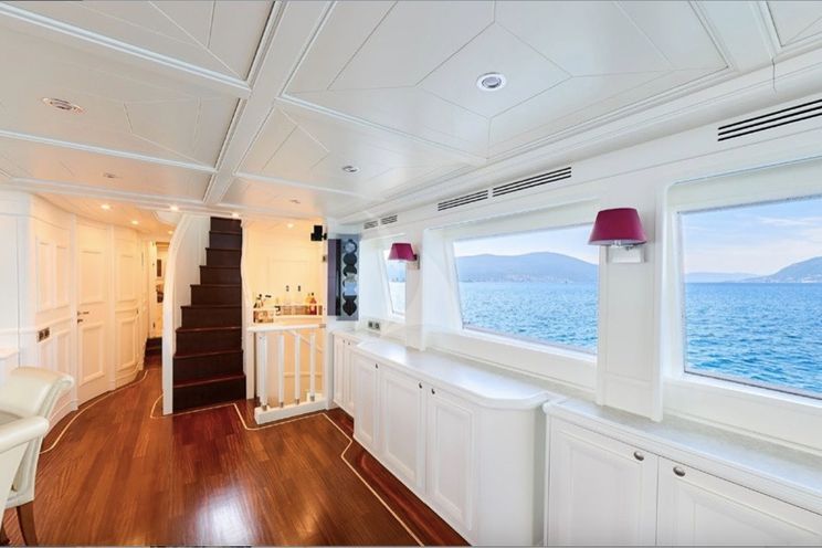 Charter Yacht ZIACANIA - Custom Line 101 - 5 Cabins - Amalfi Coast - Sorrento - Capri - Portofino