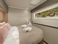 ZORA NUA Heysea 60 - guest cabin bed ZORA NUA Heysea 60 - guest cabin bed