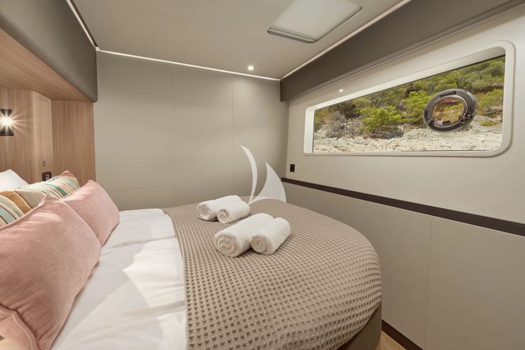 Charter Yacht ZORA NUA - Heysea 60 - 5 Cabins - Trogir - Split - Dubrovnik - Hvar - Croatia