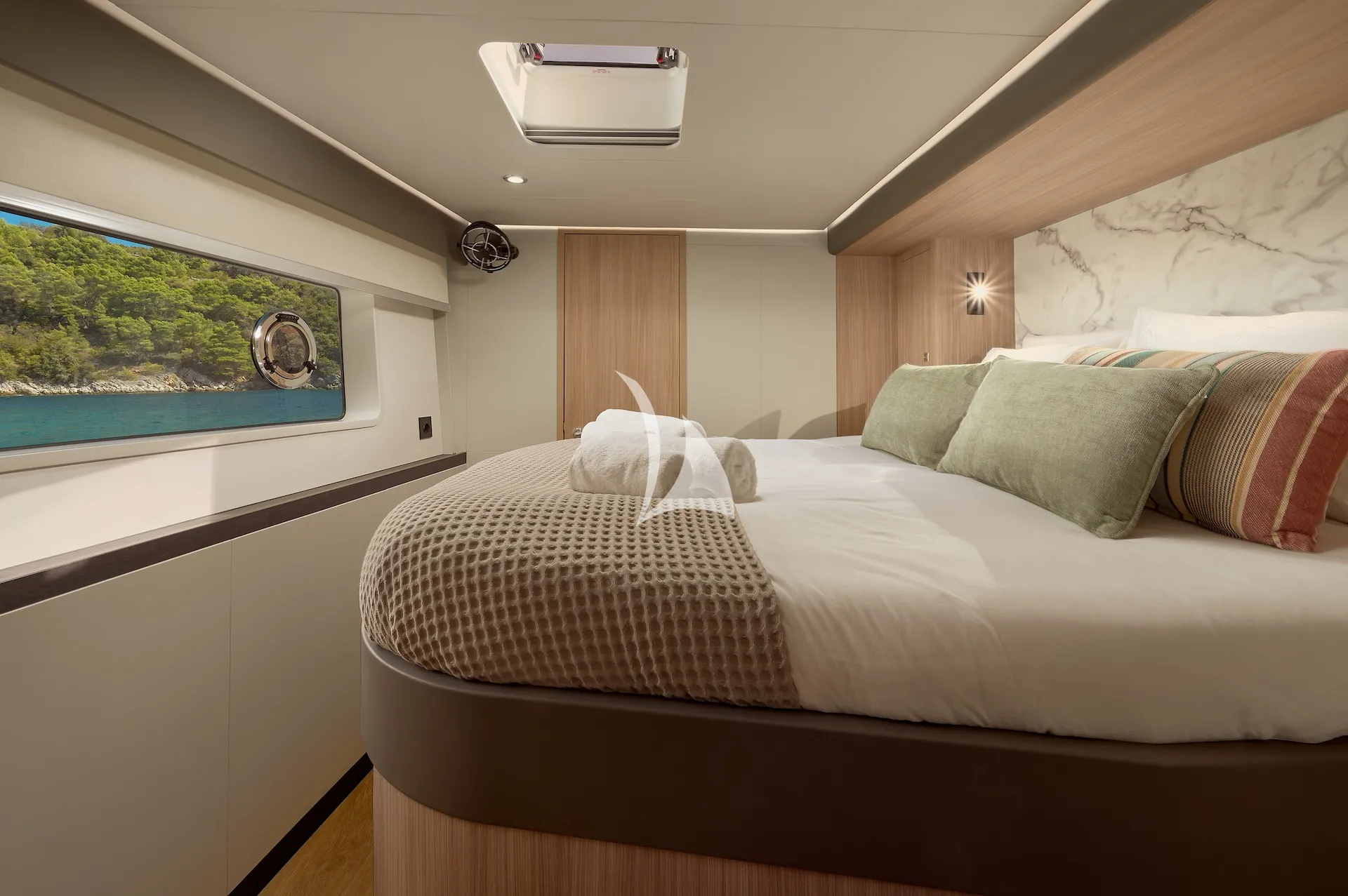 Charter Yacht ZORA NUA - Heysea 60 - 5 Cabins - Trogir - Split - Dubrovnik - Hvar - Croatia