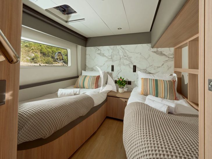 ZORA NUA Heysea 60 - twin cabin ZORA NUA Heysea 60 - twin cabin