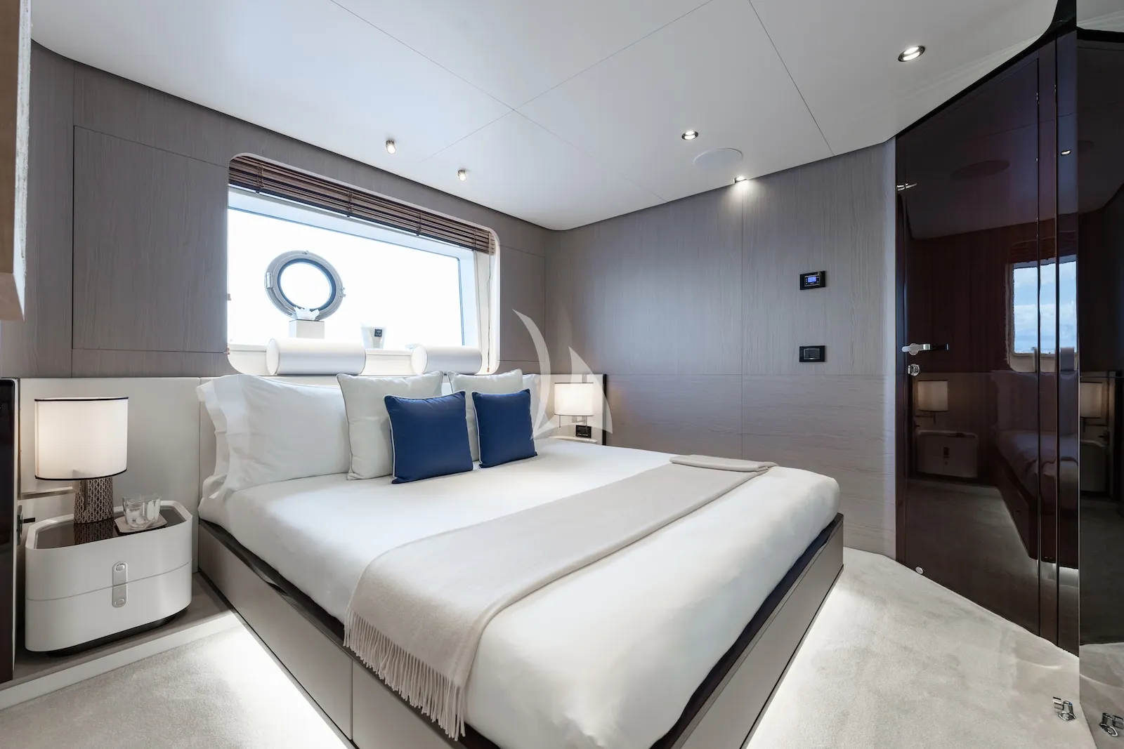 Charter Yacht ZOZO - Azimut Grande 27m - 5 Cabins - Palma - Mallorca - Ibiza - Balearics - Spain