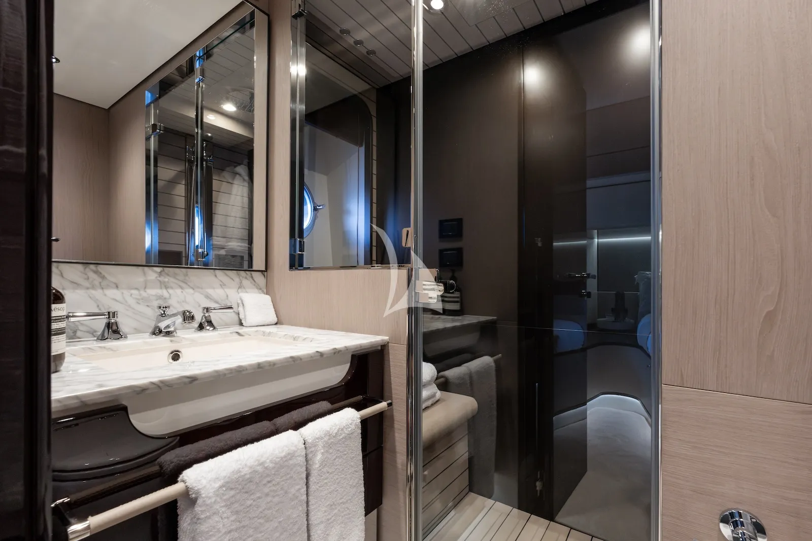 Charter Yacht ZOZO - Azimut Grande 27m - 5 Cabins - Palma - Mallorca - Ibiza - Balearics - Spain