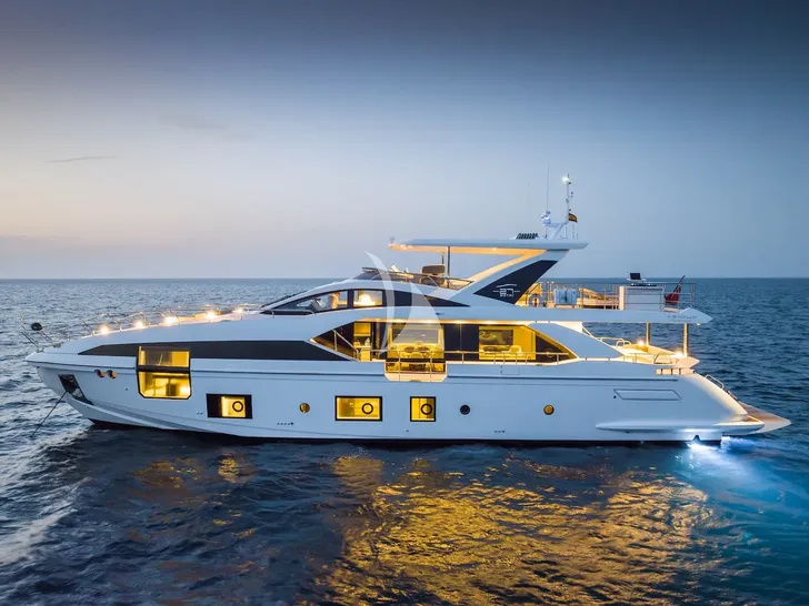 ZOZO Azimut Grande 27m - anchored at night ZOZO Azimut Grande 27m - anchored at night