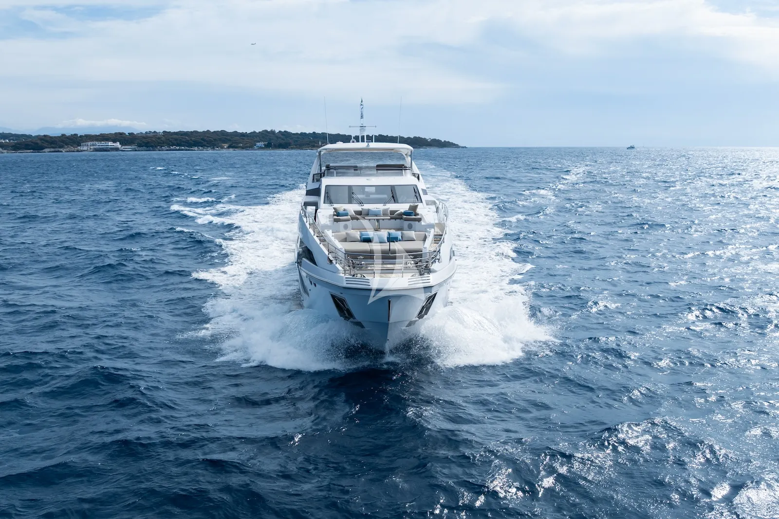 Charter Yacht ZOZO - Azimut Grande 27m - 5 Cabins - Palma - Mallorca - Ibiza - Balearics - Spain
