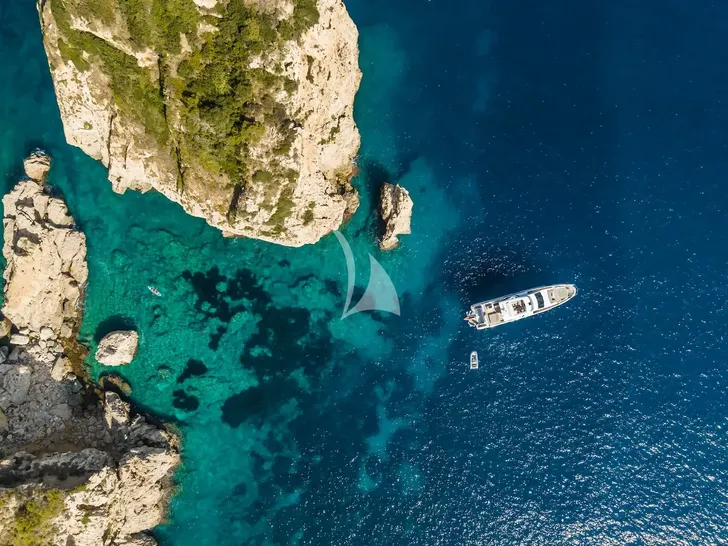 ZOZO Azimut Grande 27m - drone shot ZOZO Azimut Grande 27m - drone shot