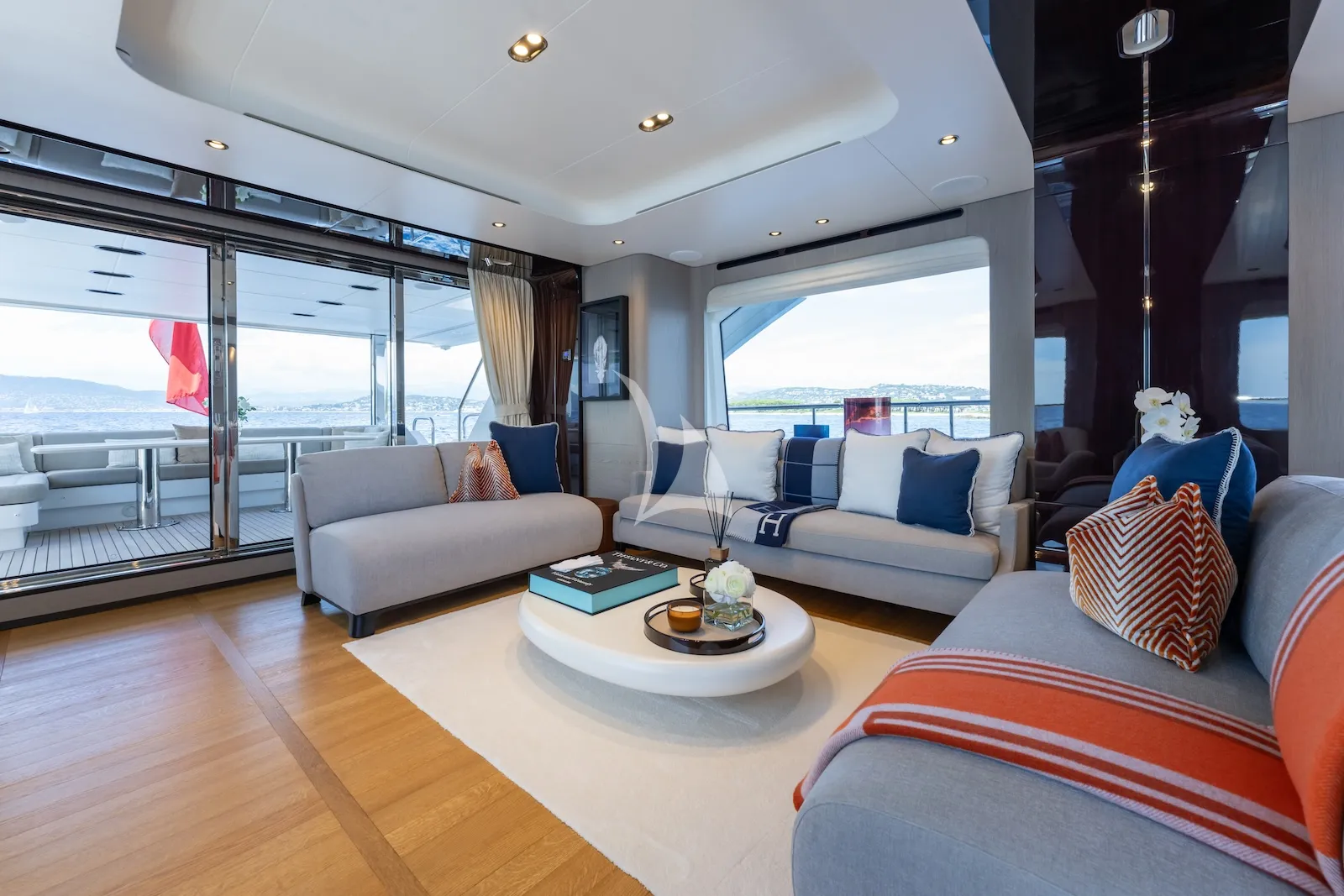 Charter Yacht ZOZO - Azimut Grande 27m - 5 Cabins - Palma - Mallorca - Ibiza - Balearics - Spain