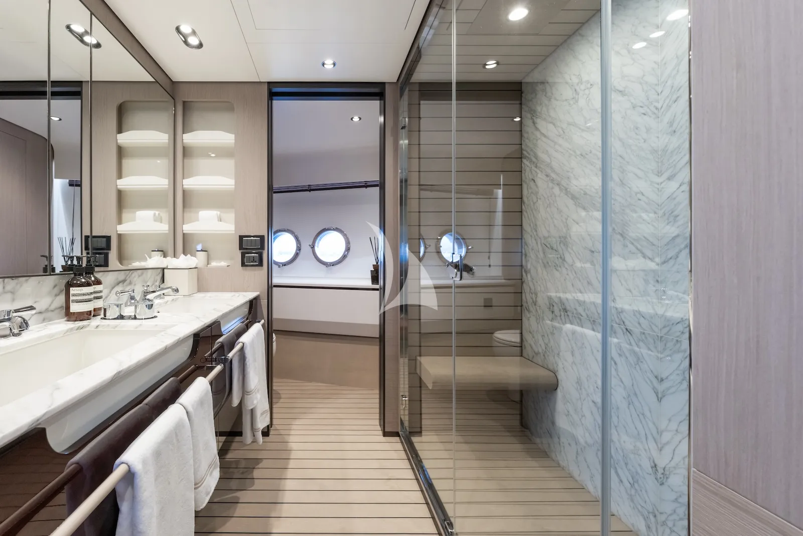 Charter Yacht ZOZO - Azimut Grande 27m - 5 Cabins - Palma - Mallorca - Ibiza - Balearics - Spain