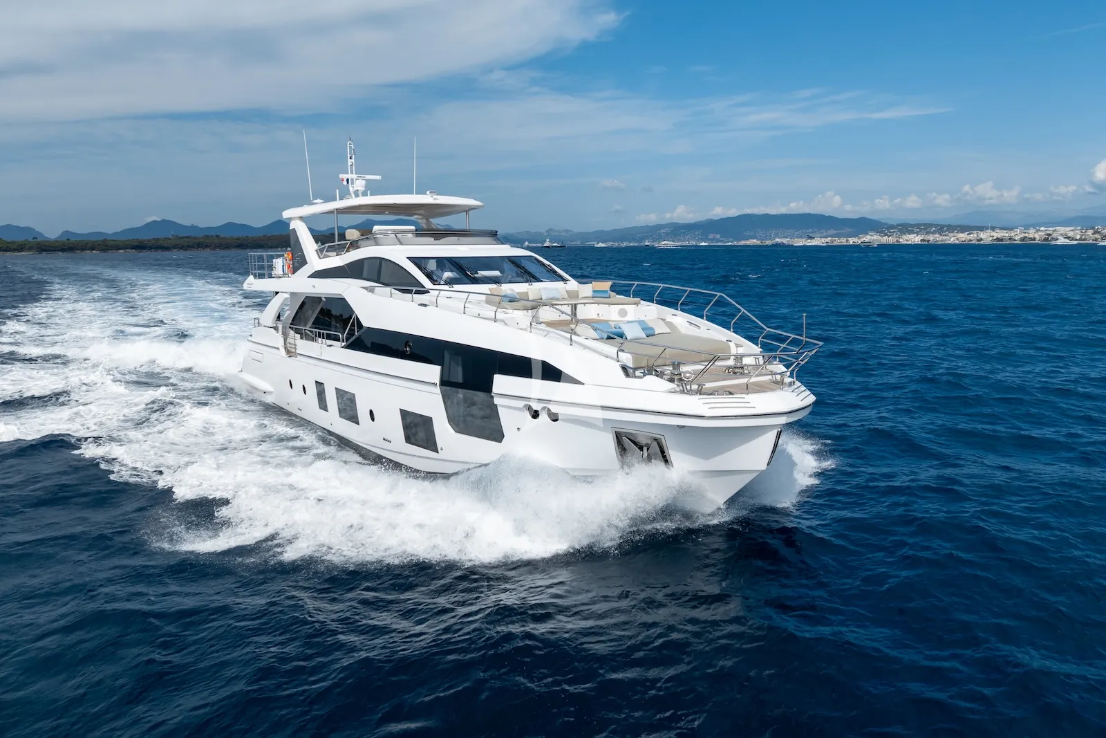 Charter Yacht ZOZO - Azimut Grande 27m - 5 Cabins - Palma - Mallorca - Ibiza - Balearics - Spain