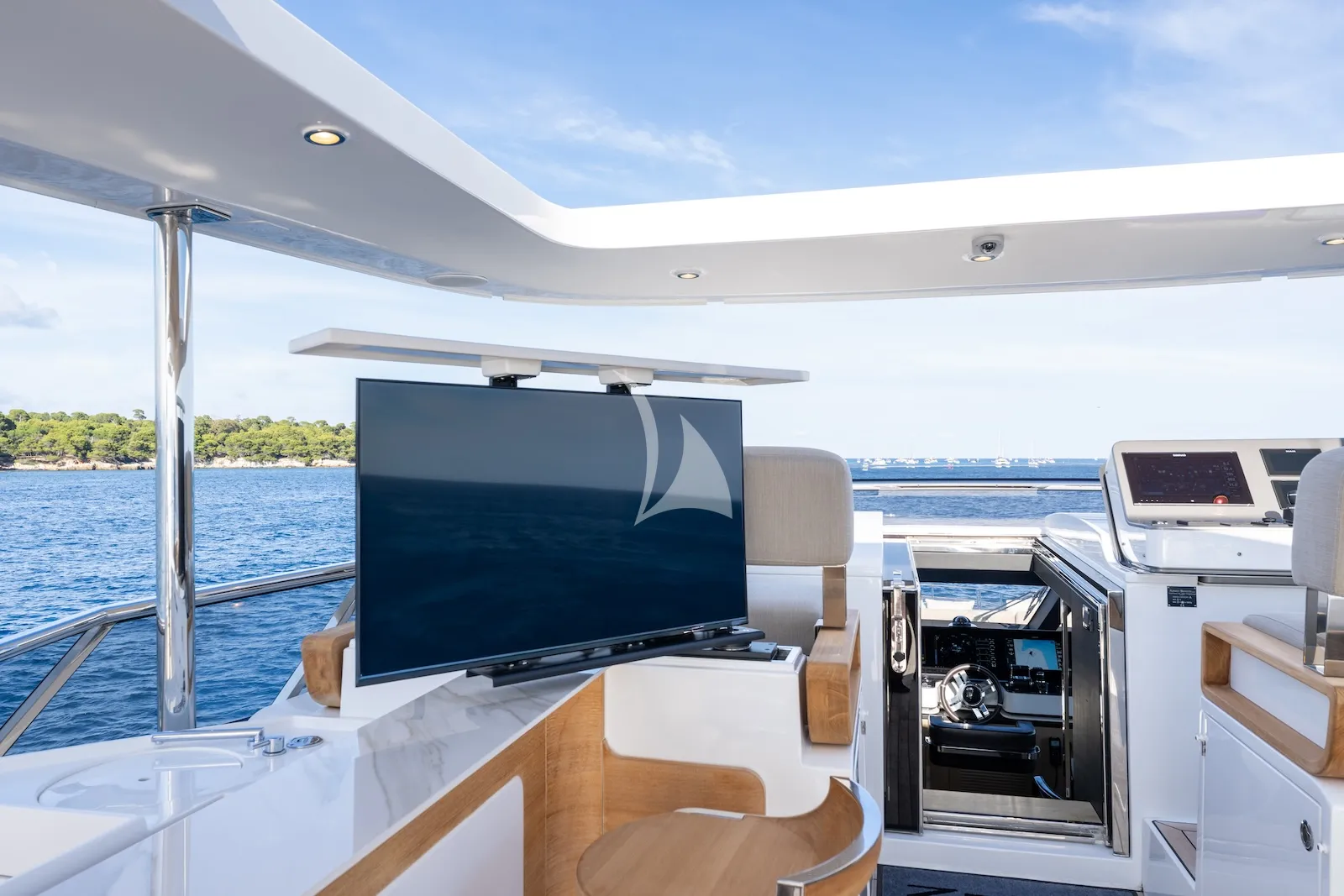 Charter Yacht ZOZO - Azimut Grande 27m - 5 Cabins - Palma - Mallorca - Ibiza - Balearics - Spain