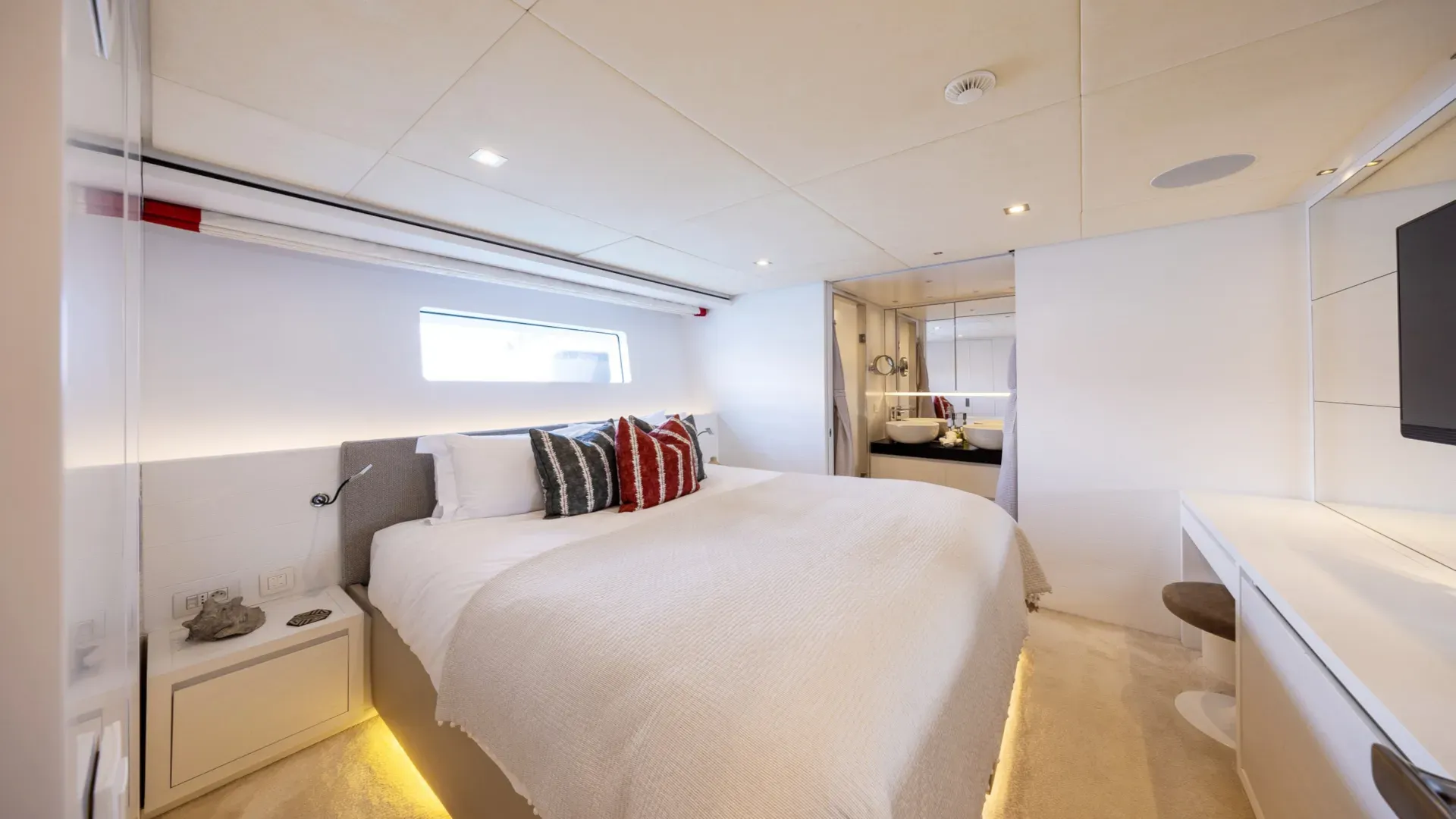 Charter Yacht ZULU 3 - Sanlorenzo SD112 - 4 Cabins - Split - Dubrovnik - Hvar - Croatia - Kotor - Montenegro