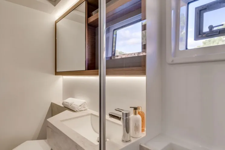 Charter Yacht Lagoon 50 - 6 cabins - Athens