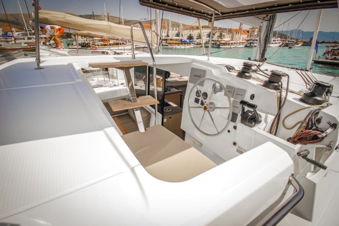Charter Yacht Lucia 40 - 3 cabins(1 Master and 2 double)- 2019 - Trogir - Split