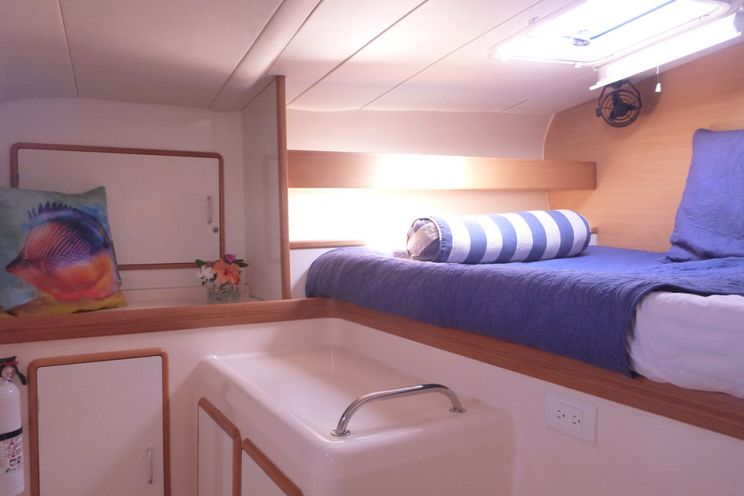 Charter Yacht PALOMETA - Leopard 47 - 3 Cabins - Belize City - San Pedro