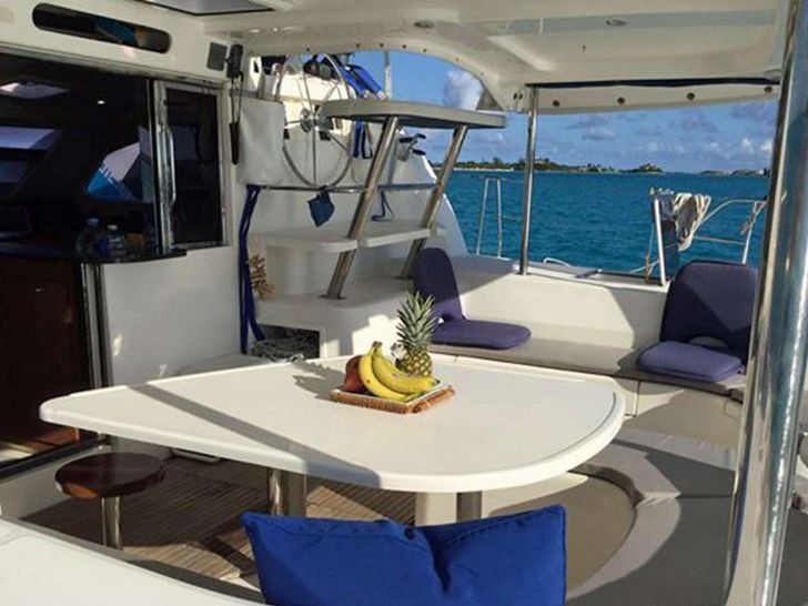 aft deck dining area aft deck dining area