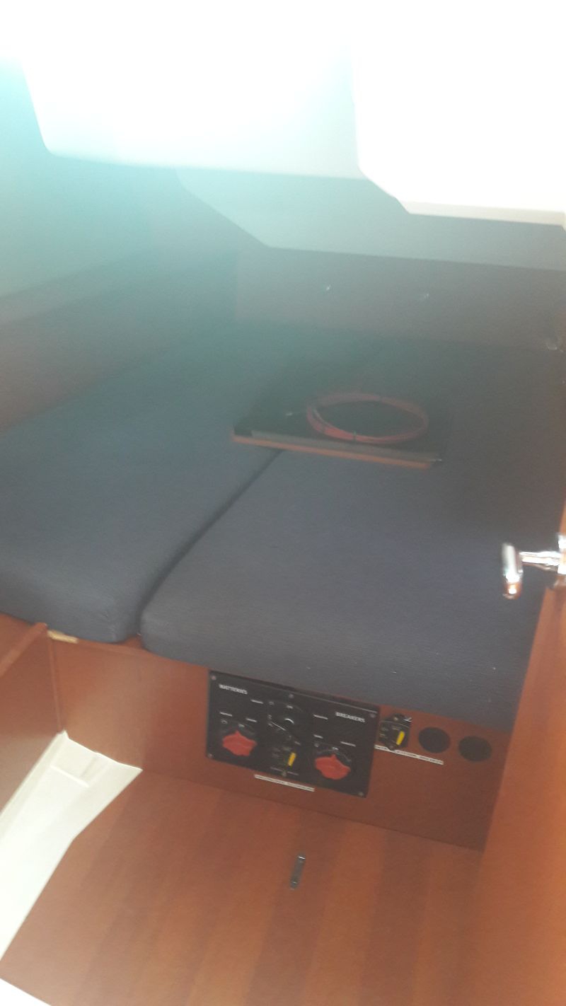 Charter Yacht Alboran Gin Fizz