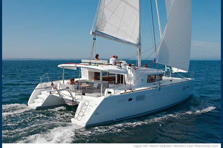 Charter Yacht AMELIA - Lagoon 450 - 4 Cabins - Athens