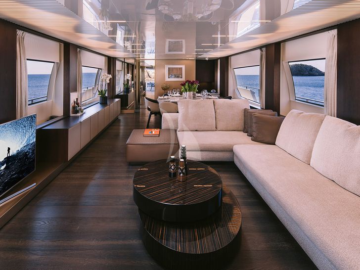 ANASSA A Ferretti 850 - saloon ANASSA A Ferretti 850 - saloon