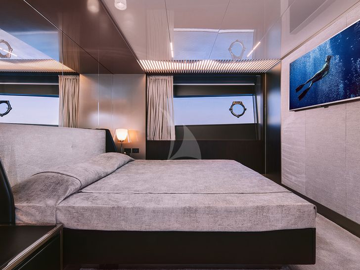ANASSA A Ferretti 850 - master cabin ANASSA A Ferretti 850 - master cabin