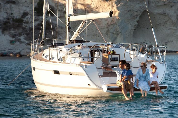 Charter Yacht Bavaraia 40 Cruiser - 2012 - 3 Cabins