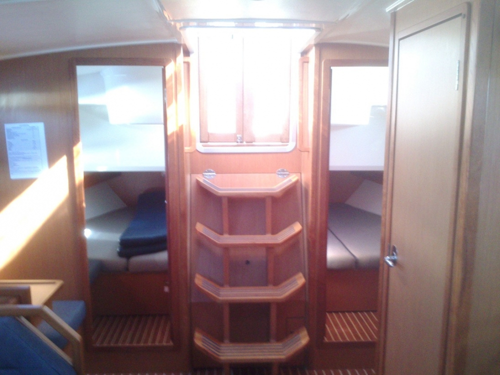 Charter Yacht DEFKALION