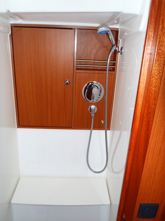 Charter Yacht Bavaria 45 - 4 Cabins -Trogir